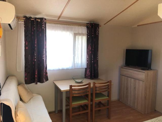 Camping De Parpaillon Roquebrune-sur-Argens Eksteriør bilde