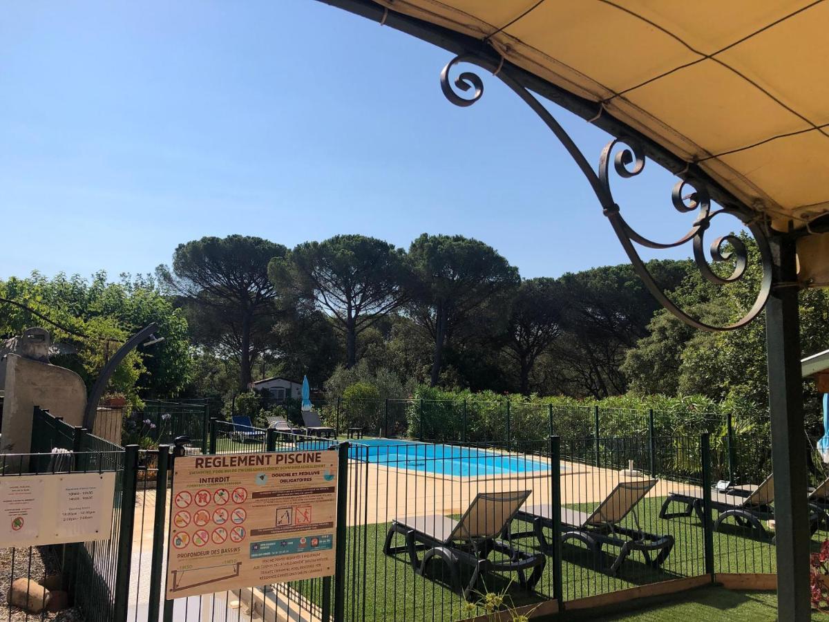 Camping De Parpaillon Roquebrune-sur-Argens Eksteriør bilde